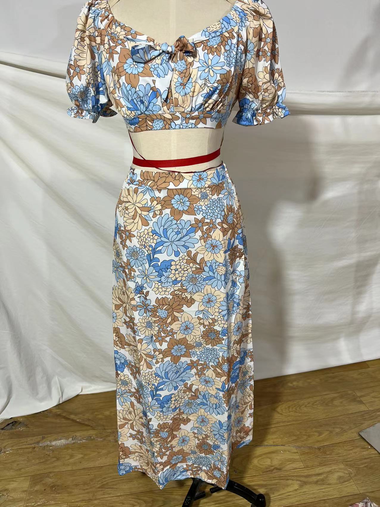 Boho Floral Print Crop Top and Midi Skirt Set for Summer Vacation Outfits