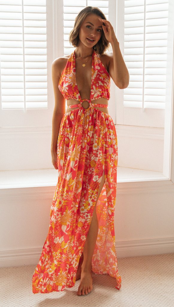 Bohemian Floral Maxi Dress with V Neck and Sleeveless Design Perfect for Vacation