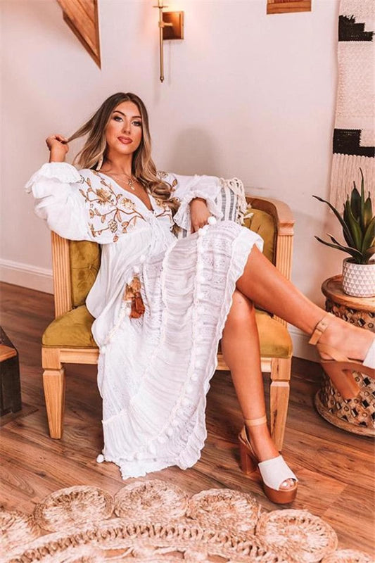 Enchanting Floral Maxi Dress for Spring A Line Silhouette with Long Sleeves Elegant Style