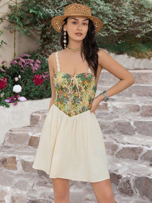 Floral Aline Mini Dress Spaghetti Strap Summer Outfit Casual Look Elegant Style