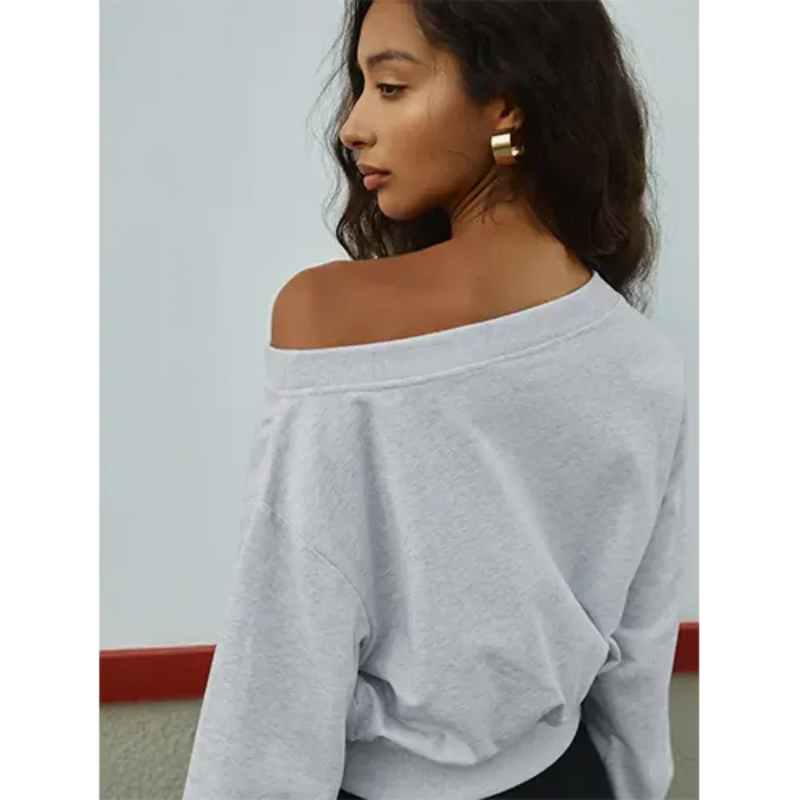 Carlijne - Off-Shoulder Sweatshirt