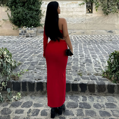 Solid Color Maxi Dress with Cutout Detailing for a Sophisticated Evening Look