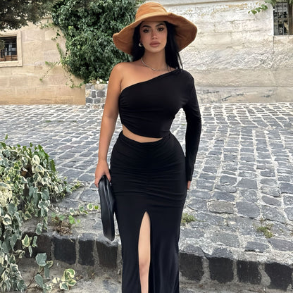 Solid Color Maxi Dress with Cutout Detailing for a Sophisticated Evening Look