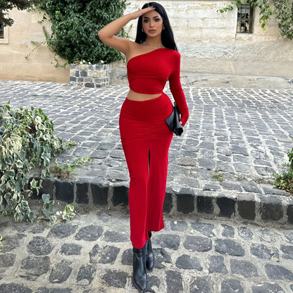 Solid Color Maxi Dress with Cutout Detailing for a Sophisticated Evening Look