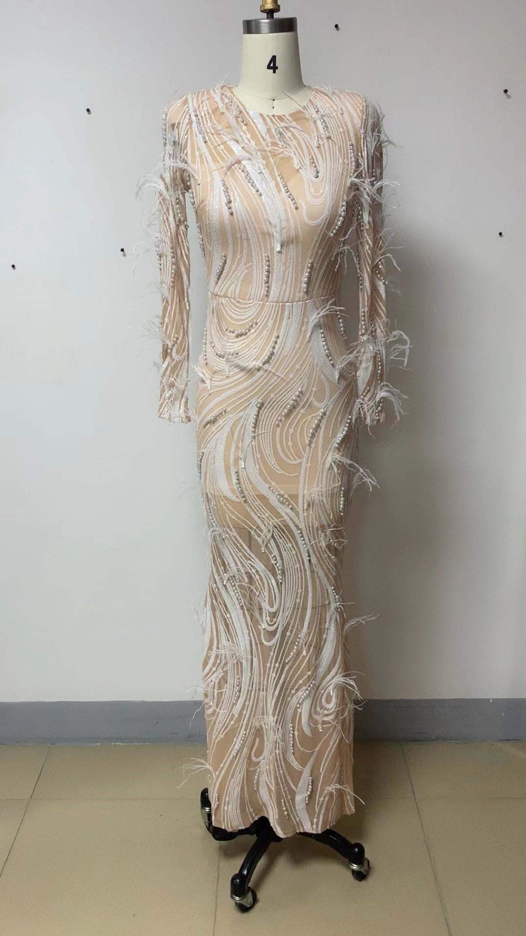 Elegant Feathered Evening Gown Long Sleeves Fishtail Dress for Formal Events
