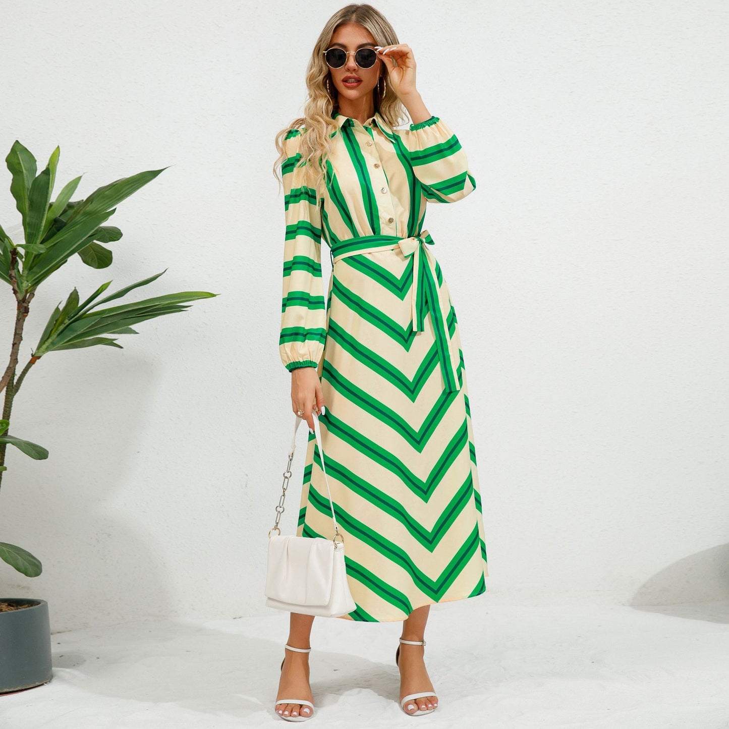 Elegant Striped Maxi Dress with Lantern Sleeves and Button Details for Effortless Style