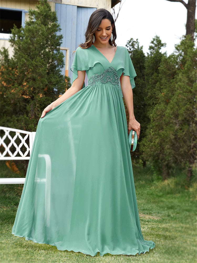 Emerald Green Maxi Dress with Applique Details for Formal Events and Special Occasions