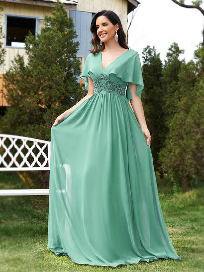 Emerald Green Maxi Dress with Applique Details for Formal Events and Special Occasions